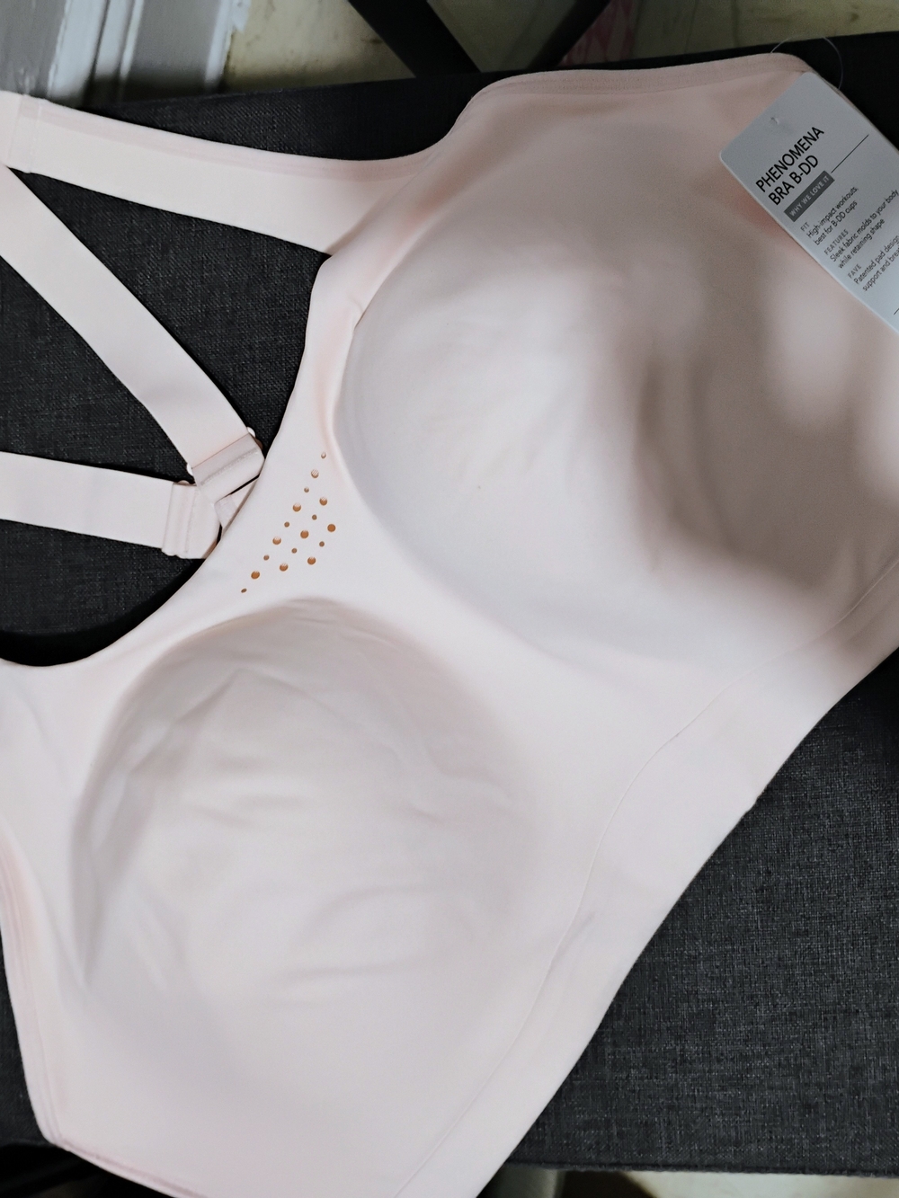 Athleta Phenomena Wireless Bra in Pale Blush